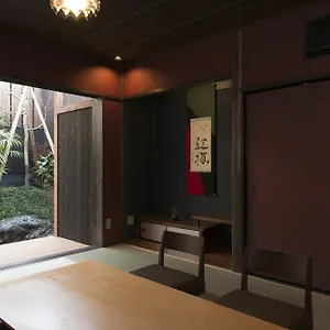 上七軒 億 3*, 京都市 日本
